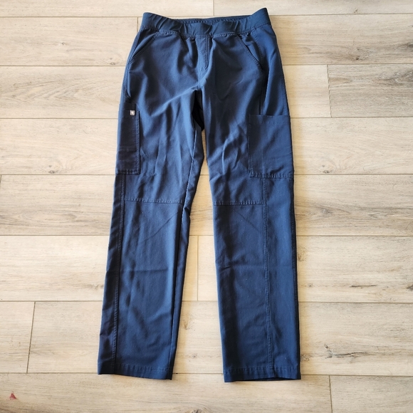 FIGS Mens Axim Cargo Scrub Pants Size Large Navy Blue Stretch T2001 Drawstring - Picture 1 of 5